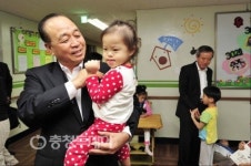 김일생 병무청장 평강의 집 방문