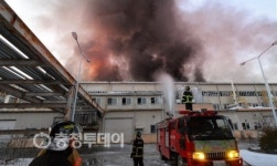 세종시 월산농단 전자제품 공장서 화재 … 4시간만에 진화