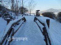 하얀 겨울 충주 비내길에서 추억 만드세요