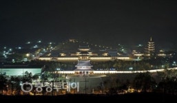 [백제문화단지 관광명소 급부상] 눈에 딱 띄고 … 눈길 확 잡고