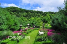 봄 향기 물씬 고운식물원 오세요