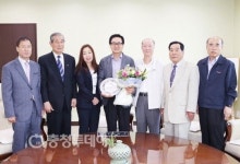 박환용 서구청장, 무궁화용사촌서 감사패 받아