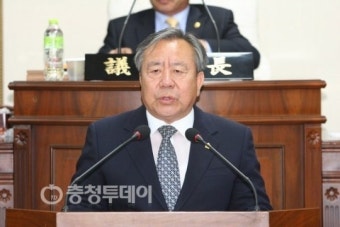 제7대 예산군의회 전반기 의장 김영호·부의장 강재석