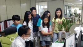 미래 신문기자 꿈을 향해 성큼