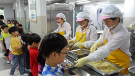 초등 무상급식 대전시-교육청 막바지 밥값논쟁 ‘불꽃’