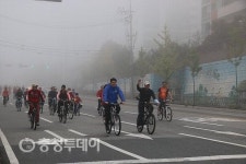 옥천서 에너지절약 자전거타기 행사 열려