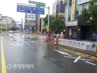 영동경찰, 중앙사거리 2차로 직진차량 지시위반 영상단속