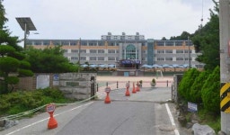 그냥 쳐먹어 대전봉산초 급식조리원 막말 개선 권고