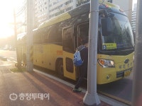 [르포] 특수교육대상 학생들 통학버스 타보니 1시간여 ‘파김치’
