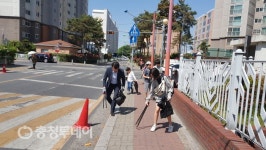 ‘청소하는 동장님’ 너도나도 클린동네 앞장