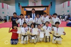 부여 작은 시골학교 외산초 ‘충남’을 메치다