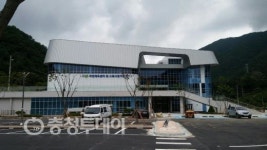 [전국체전특집] 충주산성 닮은 충주종합운동장… 친절한 설계·친환경 시설