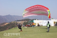 패러글라이딩·클레이사격…꿈이 현실로 되는 단양군