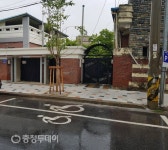 [유스페이퍼] 심기 불편한 ‘편안한 쉼터’