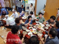 청주 사창동 중앙경로당, 지역노인 초청 ‘사랑의 삼계탕’ 행사