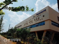 아산 중앙도서관, 전국도서관 최초 제로에너지 건축물 인증