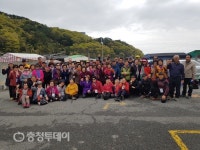 청주 성화개신죽림동 경로당 경남 통영서 화합행사