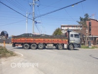 손톱 밑 가시같던 전봇대… 아산시가 뚝딱