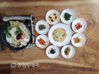 할머니 손맛담긴 따끈한 두부 드시러오세요