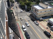 아파트 베란다 난간 태양광 모듈 느는데 안전은 그늘속