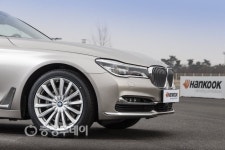 벤츠도, 아우디도… 명품 자동차들의 선택은 한국타이어