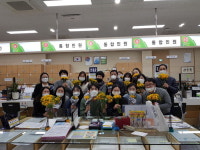 청주시 청원구 율량사천동 행정복지센터, 꽃 사주기 운동