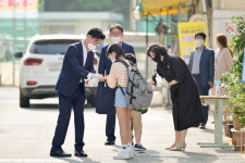 공주시 마스크·손 소독제 5537개 유치원·학교 62곳에 전달