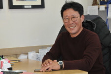 옥천이원묘목을 더욱 성장 시킬 것