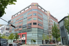 리츠 매입 3년만… 세이탄방점 결국 매물로 나왔다