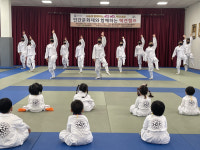 남녀노소 이크에크~ 택견 매력에 푹!