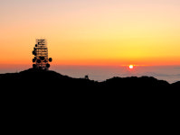 대전 시내와 자연 풍경이 어우러진 야경 명소 식장산