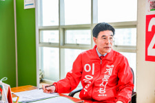 이응우 후보 발로 뛰는 시장… 새로운 계룡 열 것