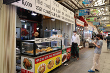 젊은 경영으로 인기몰이… 스마트한 전통 시장