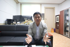 최재종 오근장주민자치위원장 주민센터-보건진료소 합친 청사 필요