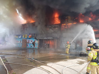 서천 수산물 마트·횟집서 불… 4억여원 재산 피해