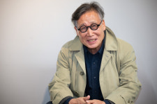 [미리보는 K-아트페어 대전] '나'를 잃지 않는 작품 … 원로 예술인이 말하는 미술