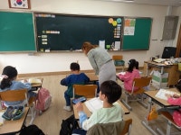전담 교사 배치로 기초학력 도달 돕는 흥도초등학교