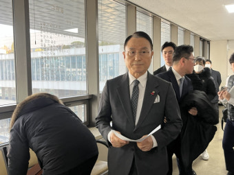 박상돈 천안시장 파기환송심서 징역형 집유… 당선 무효형