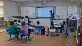 배움 恨 풀어… 서산 어르신들, 특별한 초등학교 체험