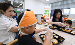 엄마와 함께라서 더 즐거워요