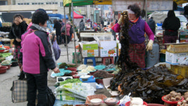값도 싸고 인정 넘치는 전통시장 놀러 오세요