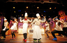 눈·귀로 즐기는 맛있는 비빔밥 퍼포먼스