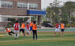 친구와 운동하며 땀 흘리니 더 가까워지는 것 같아요