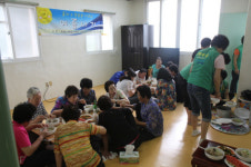 포항 효곡동 새마을부녀회 어르신에 삼계탕 대접