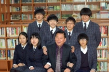 안동 시골 교장선생님 `통큰 제자 사랑`