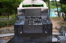 시간 멈춰버린 구미 금오산 도립공원 1억 들인 시계조형물 1년째 고장방치