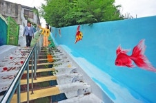 수도산 99계단, 벽화거리로 탈바꿈