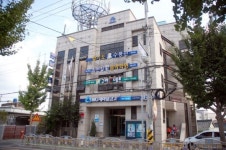 미군기지 후문거리 간판 정비