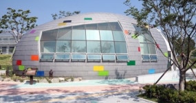 `제16회 아름다운 화장실` 공모전 알 모양의 경주 동궁원 화장실 `대상`