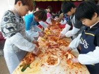 의성 남부초 사랑의 김장 담그기 행사